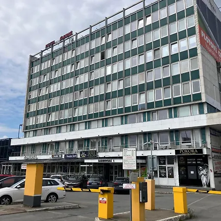 Tina Πανσιόν Πρέσοβ